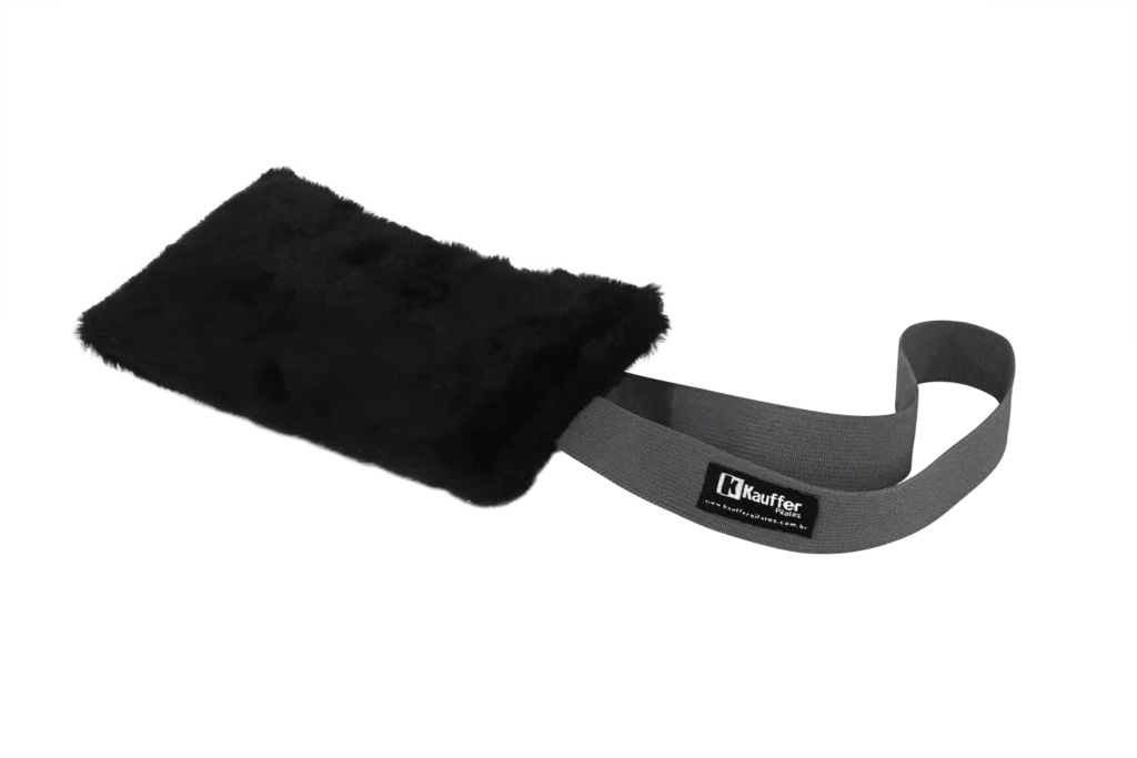 Fuzzy, straps, kauffer