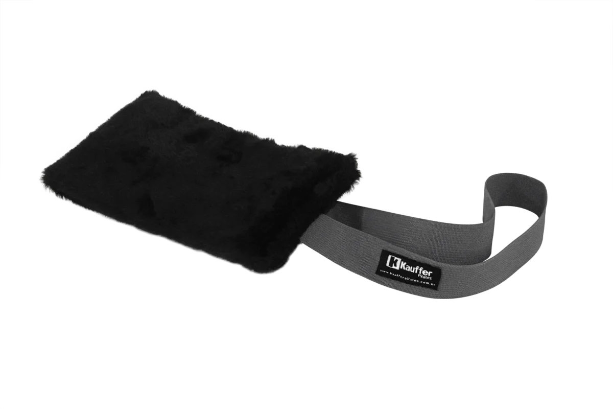 Fuzzy, straps, kauffer